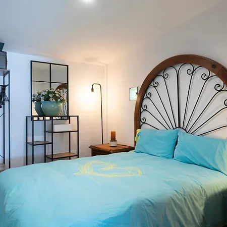 Major And Pontevedra